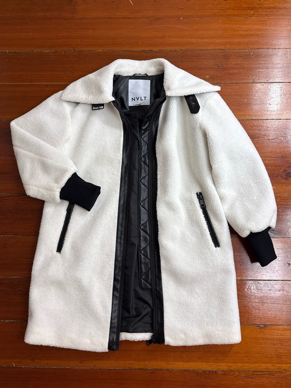 NVLT Berber Fleece Coat Ivory Black Leather Trim Sz M 🧡🍄